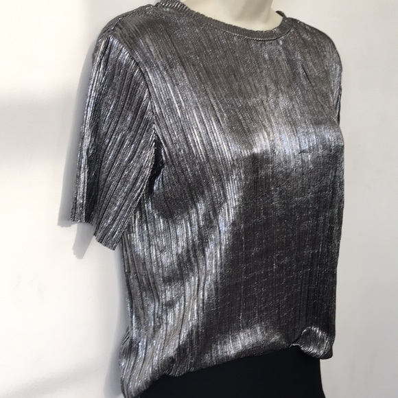 Top - Picture 2 of 5